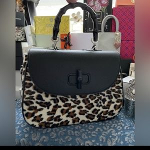 ✨✨Lux de Ville Leopard Print Top Bamboo Handle Crossbody✨NEW